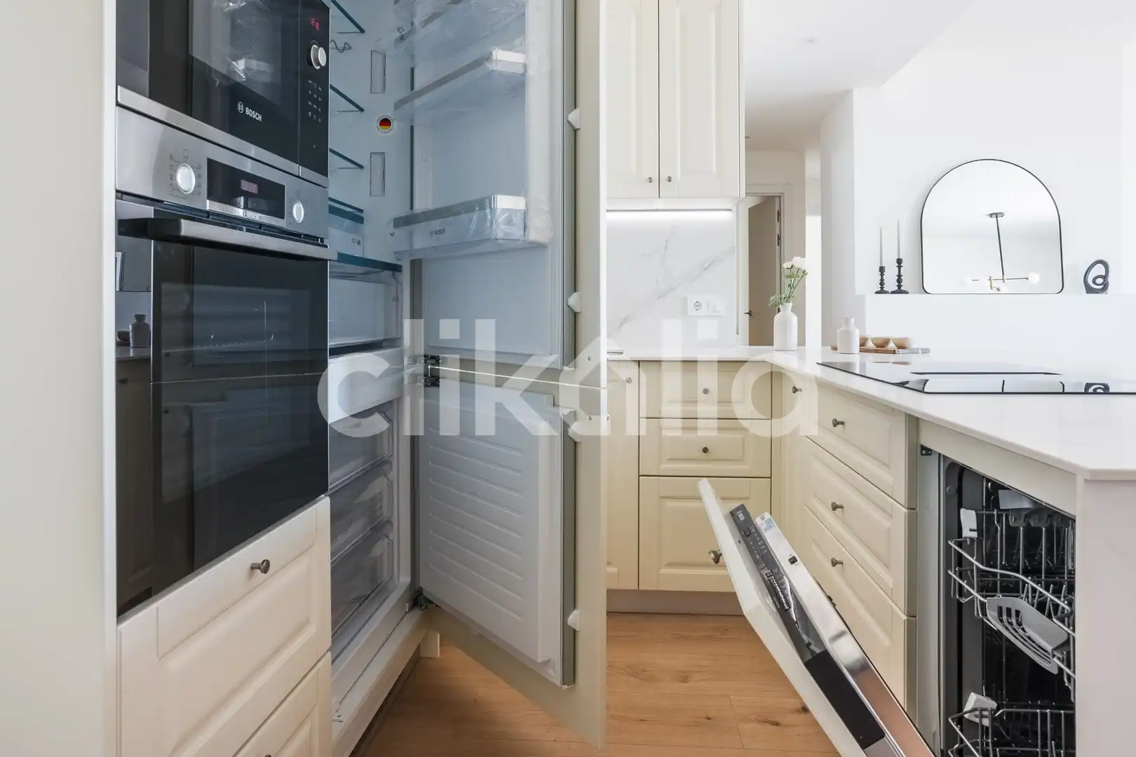 Cocina de Piso en venta en Sevilla con Aire acondicionado