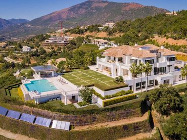 Casa amb balcó en venda a Marbella Centro