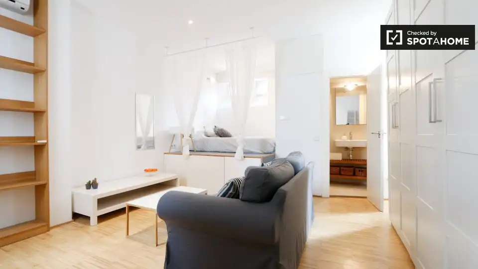 Habitació a Madrid, Madrid