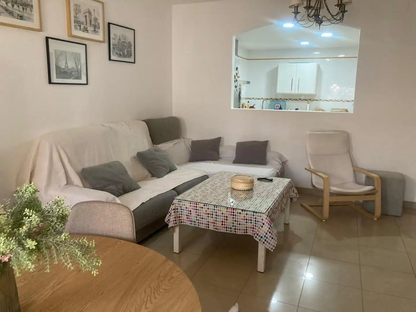 Sala d'estar de Casa o xalet en venda en Córdoba amb Aire condicionat, Parquet i Terrassa