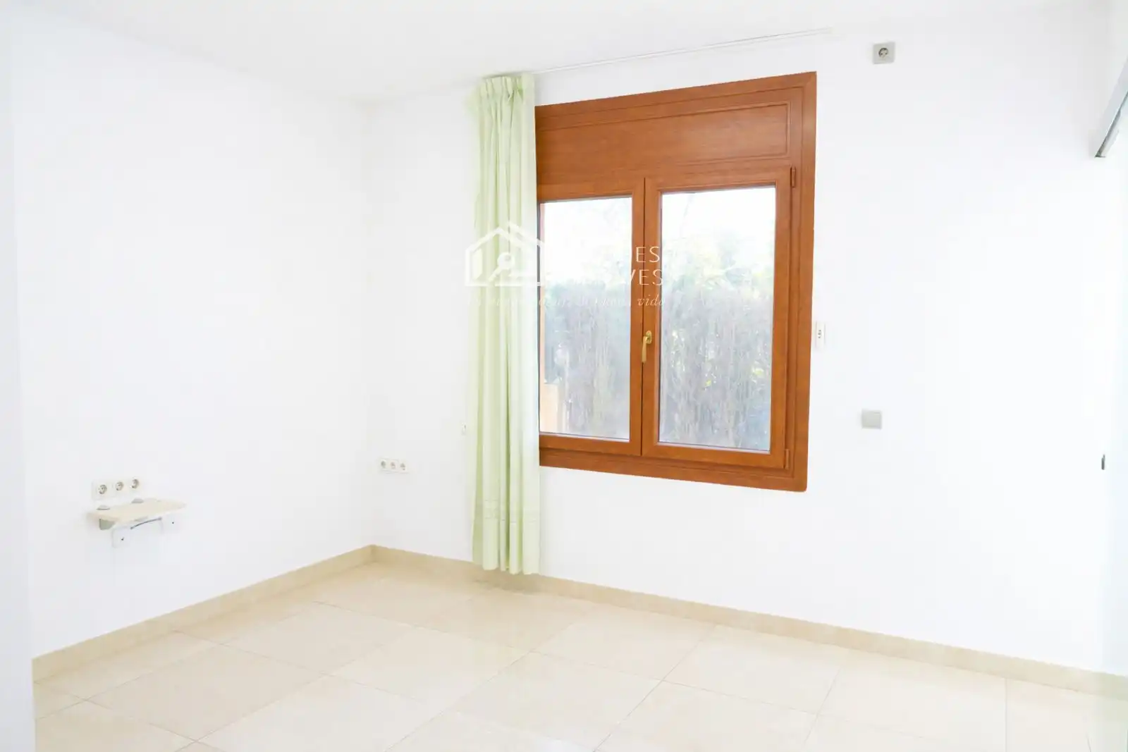 Dormitori de Casa o xalet en venda en Banyoles amb Aire condicionat, Calefacció i Jardí privat