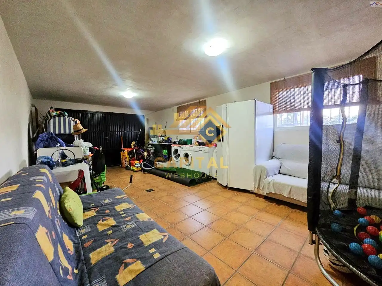 Casa o xalet en venda en Villa del Prado amb Traster i Piscina