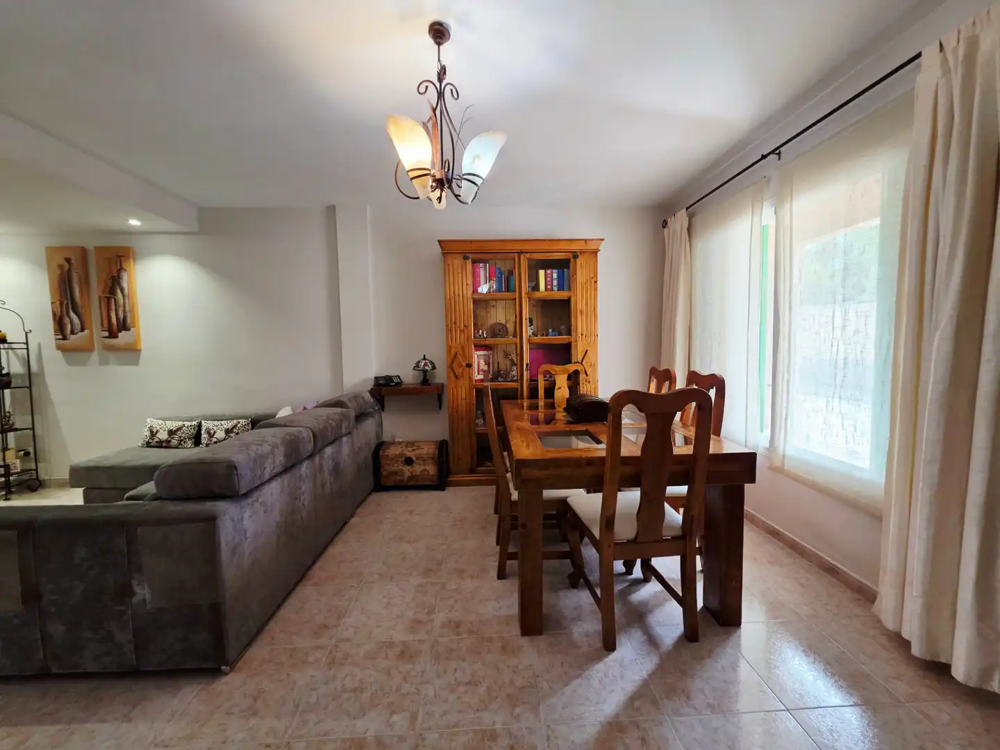 Sala de estar de Casa adosada en venta en Marratxí con Aire acondicionado, Calefacción y Jardín privado
