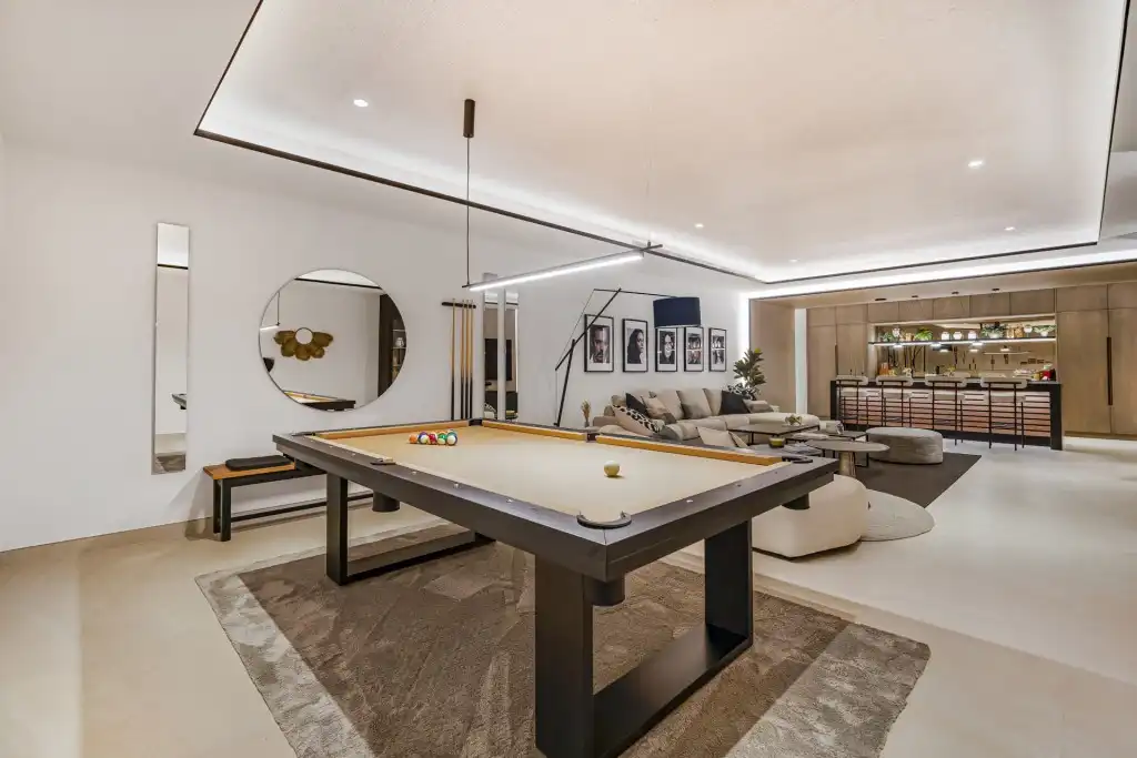 Chalet con piscina en venta en Milla de Oro, imagen 3