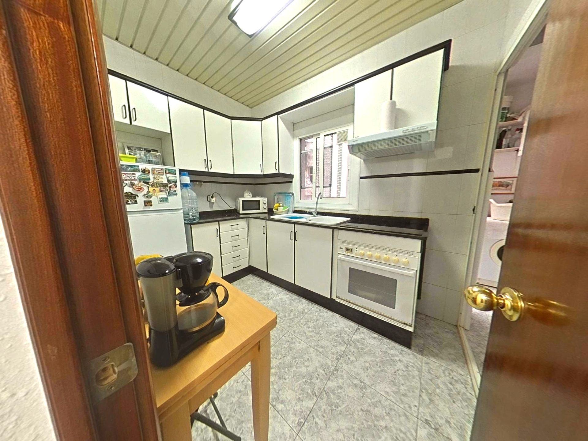 Kitchen of Flat for sale in Sant Andreu de la Barca  with Oven and Balcony