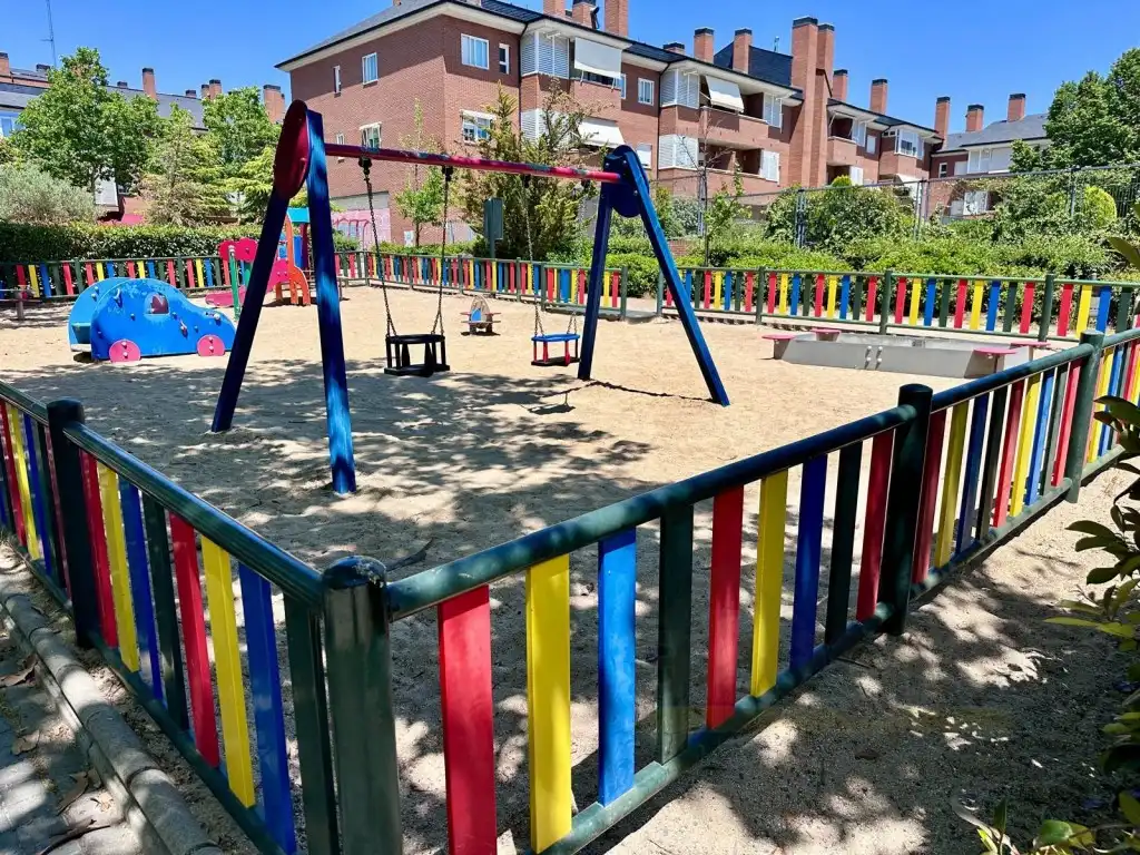 Vista exterior de Piso en venta en Las Rozas de Madrid