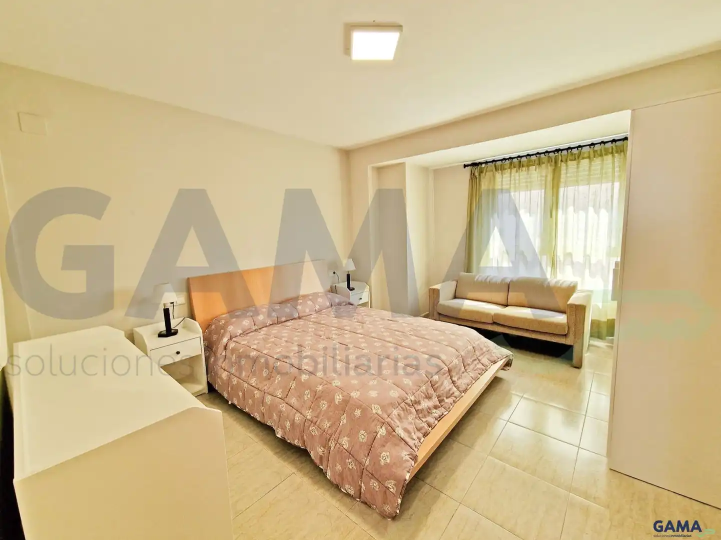 Habitación de Piso de alquiler en Alzira con Aire acondicionado y Amueblado