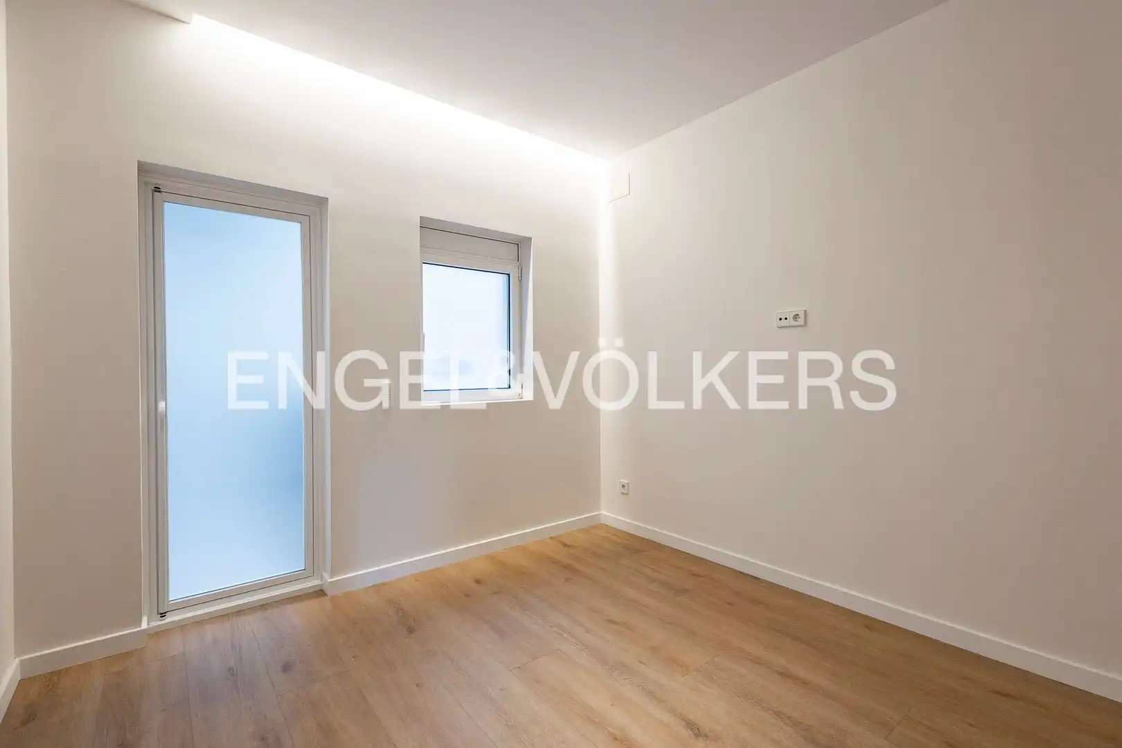 Piso en venta en Barcelona con Aire acondicionado, Calefacción y Balcón