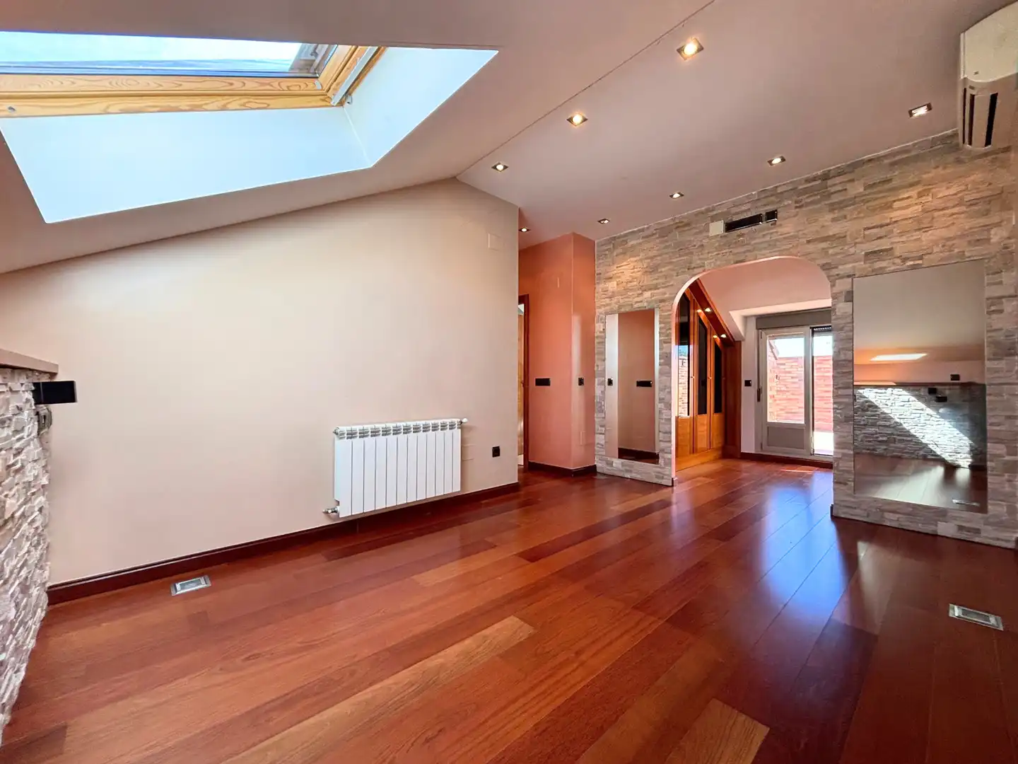 Living room of Attic for sale in Colmenar Viejo  with Air Conditioner, Heating and Terrace