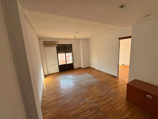 Piso en Venta en Calle de Orense en Barrio Torrero