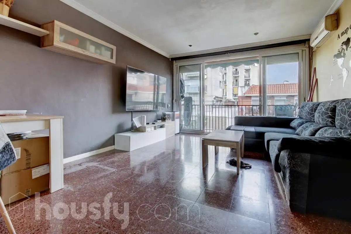 Piso en venta en AV BARCELONA, Santa Perpètua de Mogoda