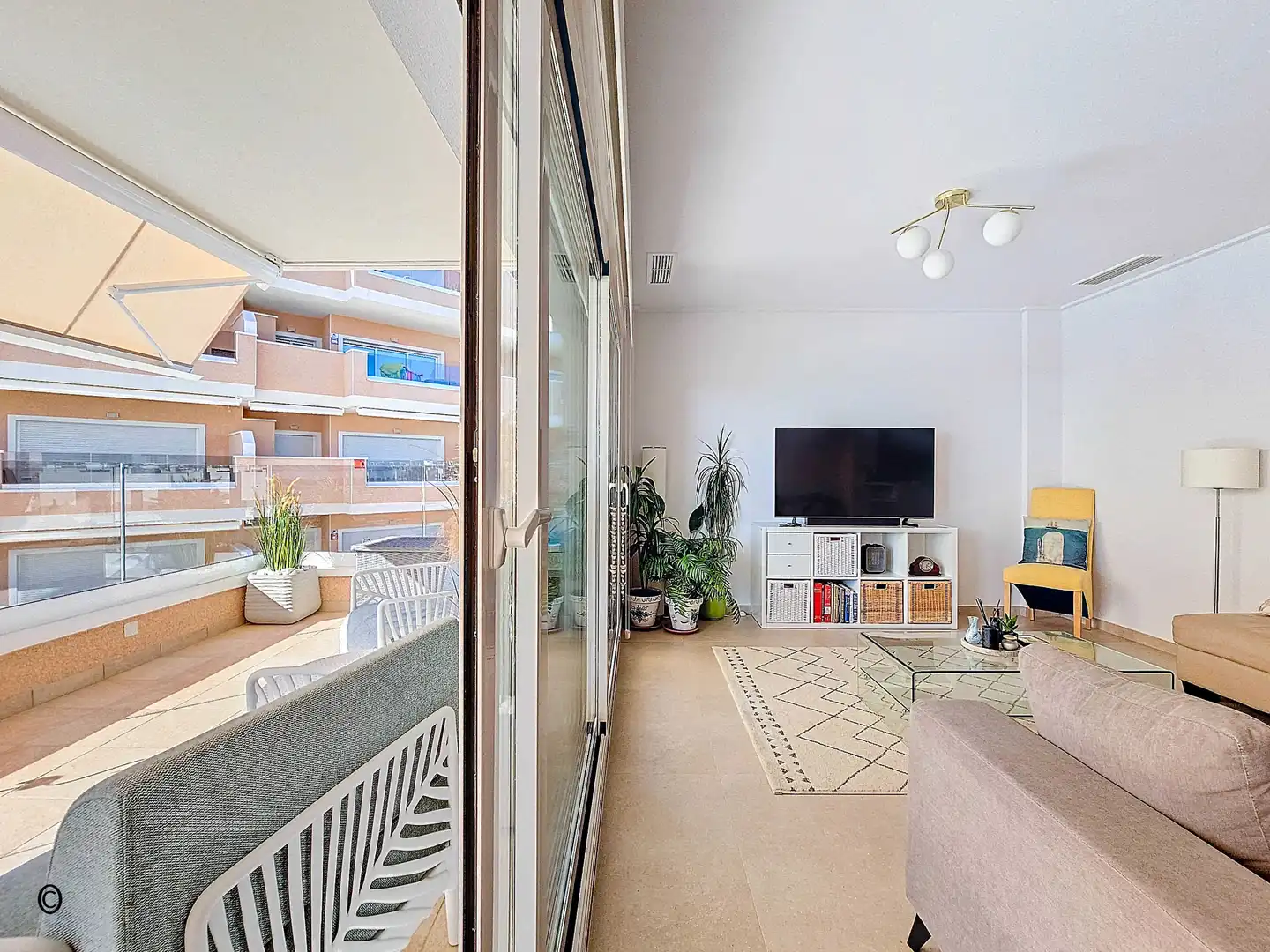 Sala de estar de Apartamento en venta en Guardamar del Segura con Aire acondicionado, Calefacción y Terraza