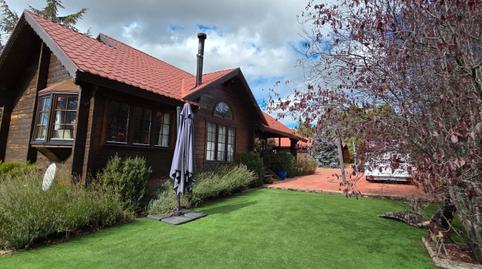 Foto 2 de Casa o xalet de lloguer a Calle de la Pradera del Amor, El Berrueco, Madrid