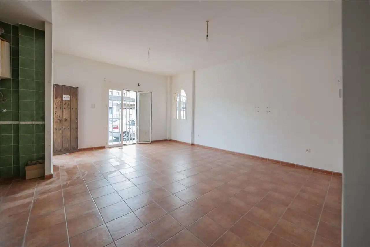 Ground floor for sale in Burguillos