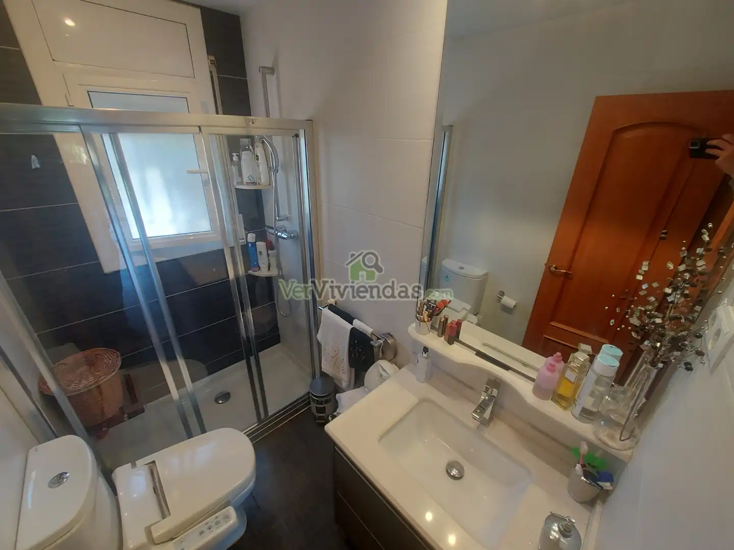 Baño de Casa o chalet en venta en Sant Llorenç d'Hortons con Jardín privado, Terraza y Piscina