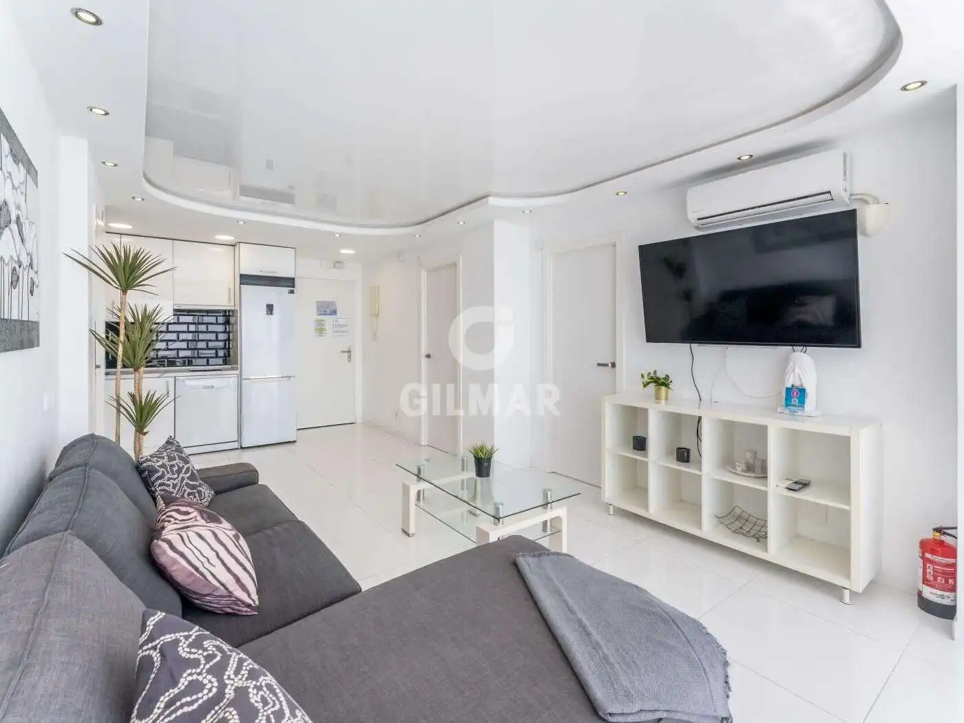 Sala de estar de Piso en venta en Benalmádena con Calefacción y Balcón