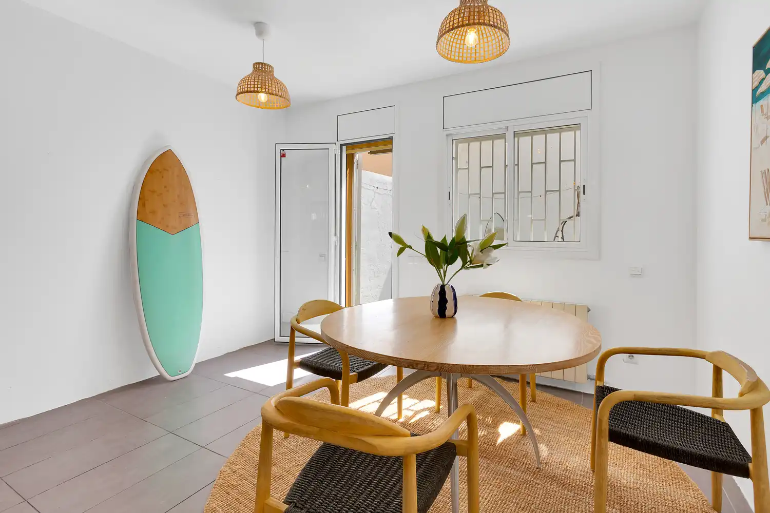 Comedor de Casa adosada en venta en Barcelona con Aire acondicionado, Calefacción y Jardín privado