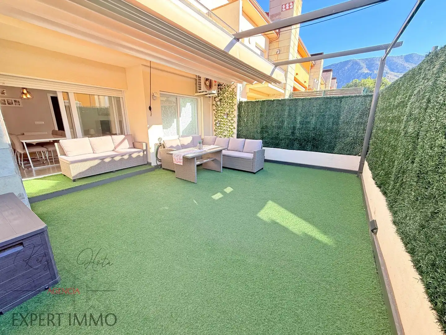 Reihenhaus mit Garten zum Verkauf in Más bohera