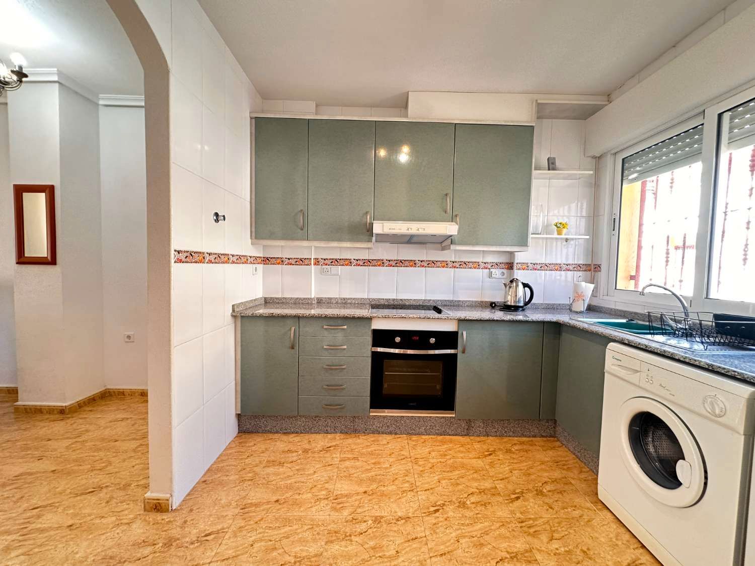 Cuina de Dúplex en venda en Orihuela amb Piscina, Moblat i Internet