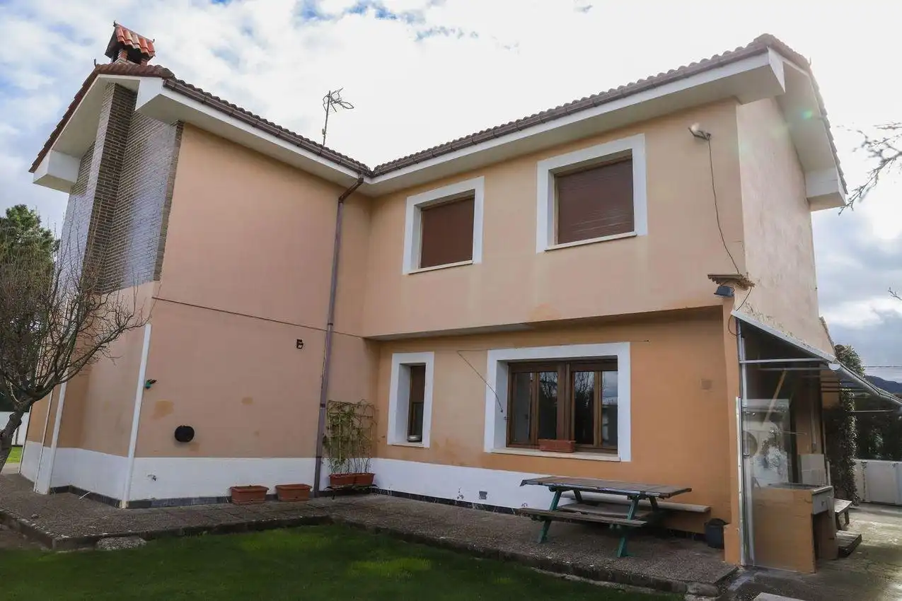 Vista exterior de Casa o chalet en venta en Trespaderne con Calefacción, Jardín privado y Terraza