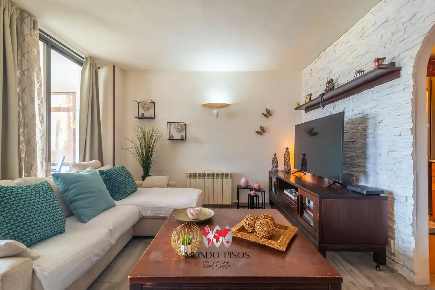 Living room of Flat for sale in Calvià  with Air Conditioner, Heating and Terrace