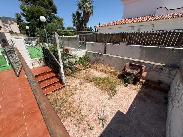 Garten von Einfamilien-Reihenhaus zum Verkauf in Mont-roig del Camp mit Terrasse und Gemeinschaftspool