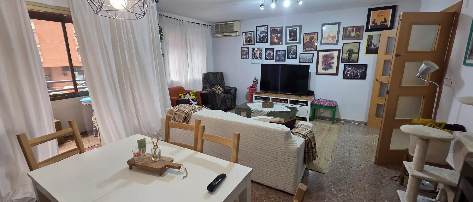 Sala de estar de Piso en venta en Valencia con Aire acondicionado, Trastero y Balcón