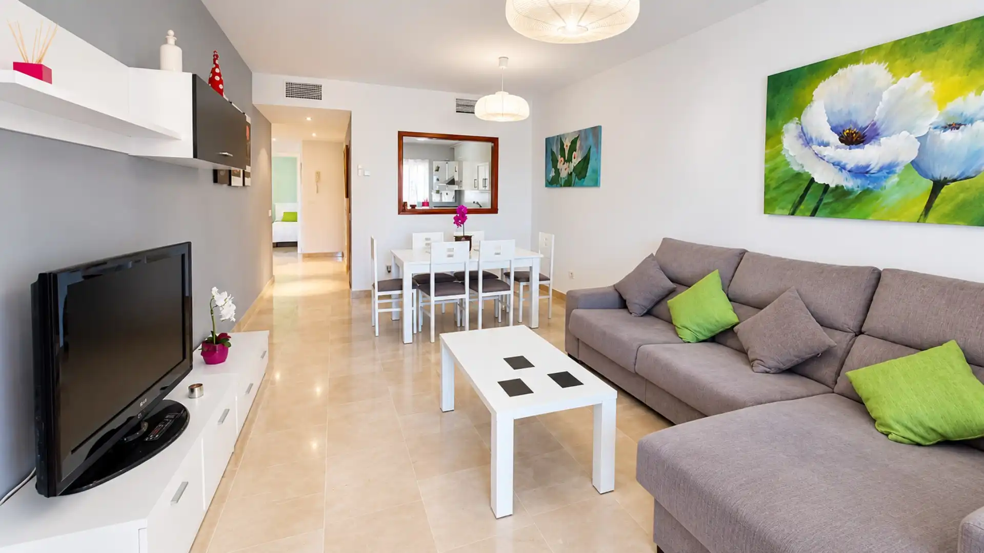 Sala de estar de Apartamento en venta en La Duquesa