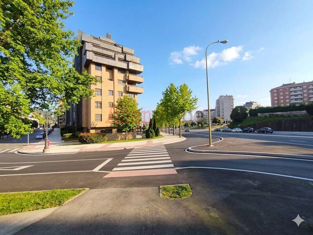 Exterior view of Flat for sale in Oviedo   with Heating, Private garden and Terrace