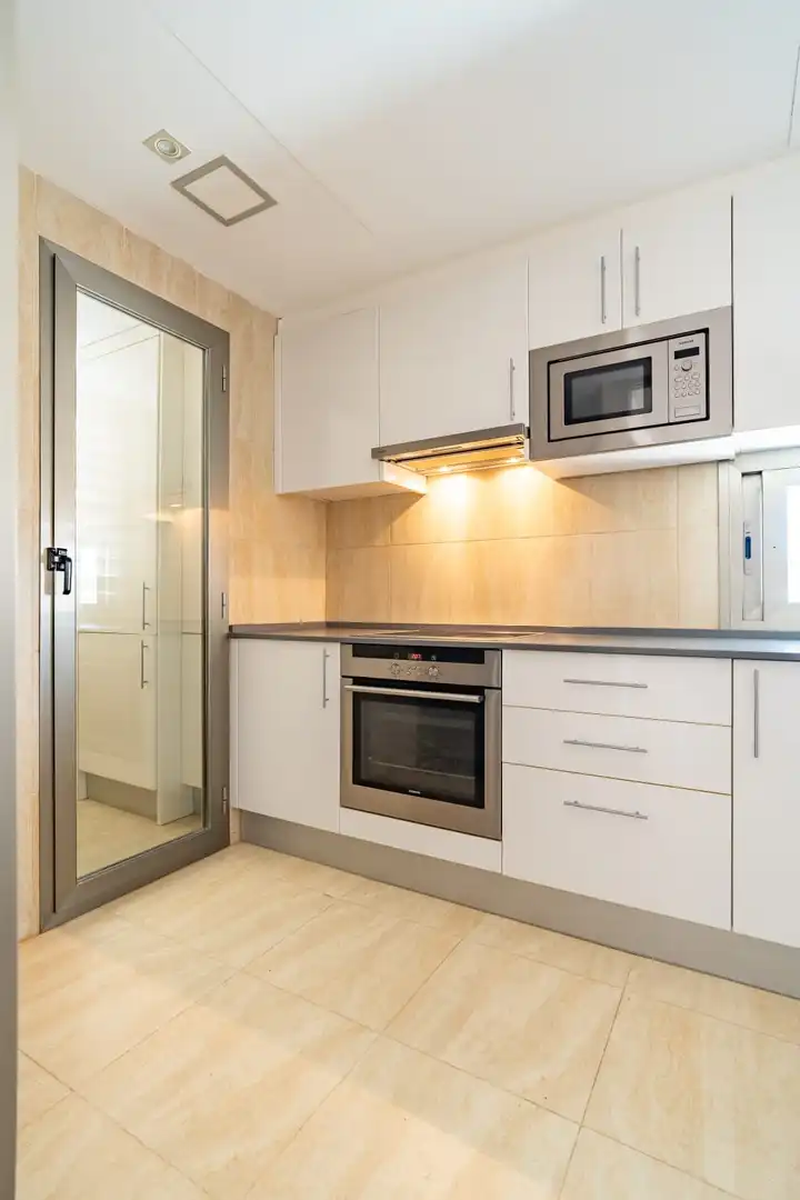 Cocina de Dúplex en venta en Mijas con Aire acondicionado, Terraza y Piscina