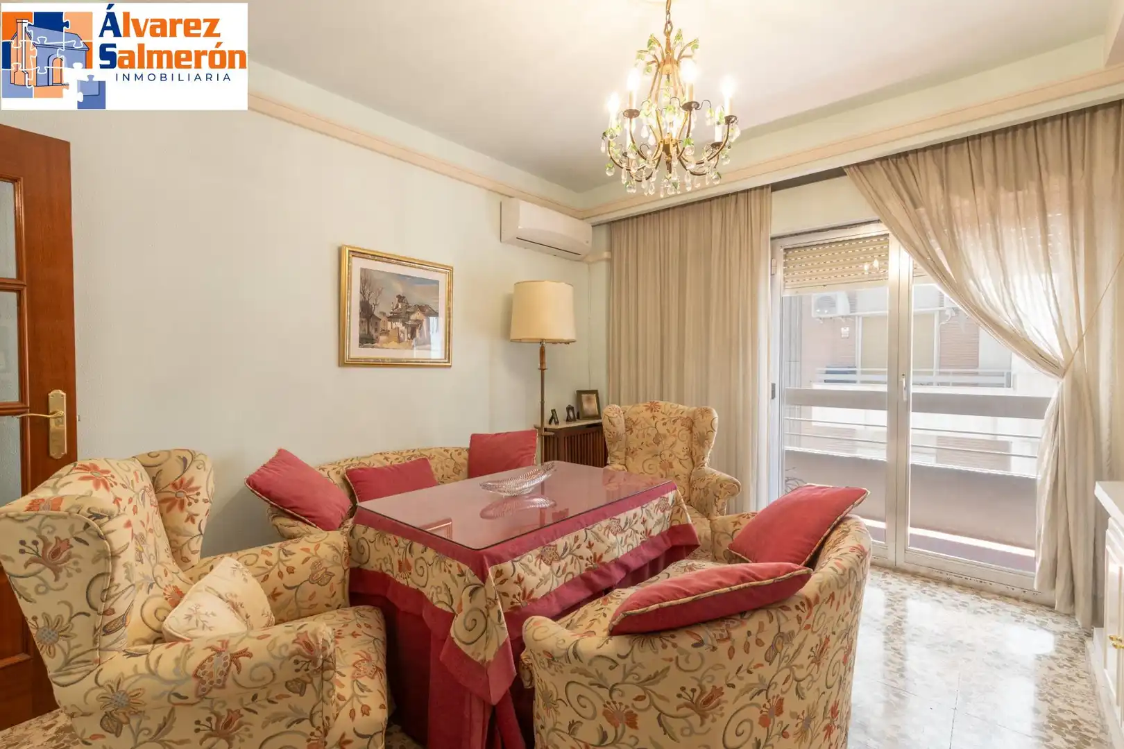 Sala de estar de Piso en venta en Granada