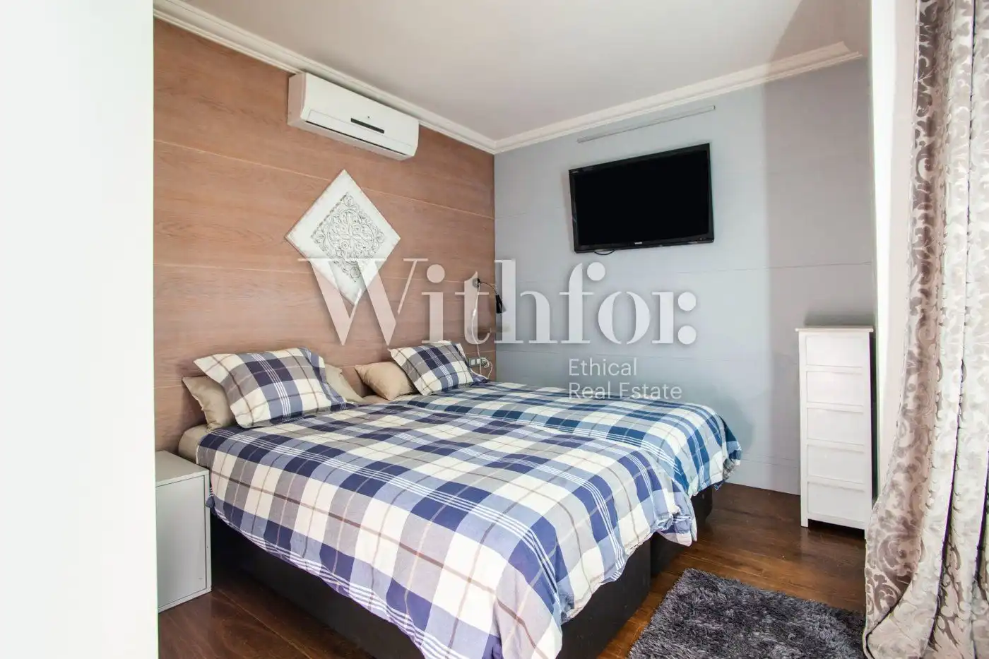 Habitación de Ático en venta en Barcelona con Aire acondicionado, Calefacción y Parquet