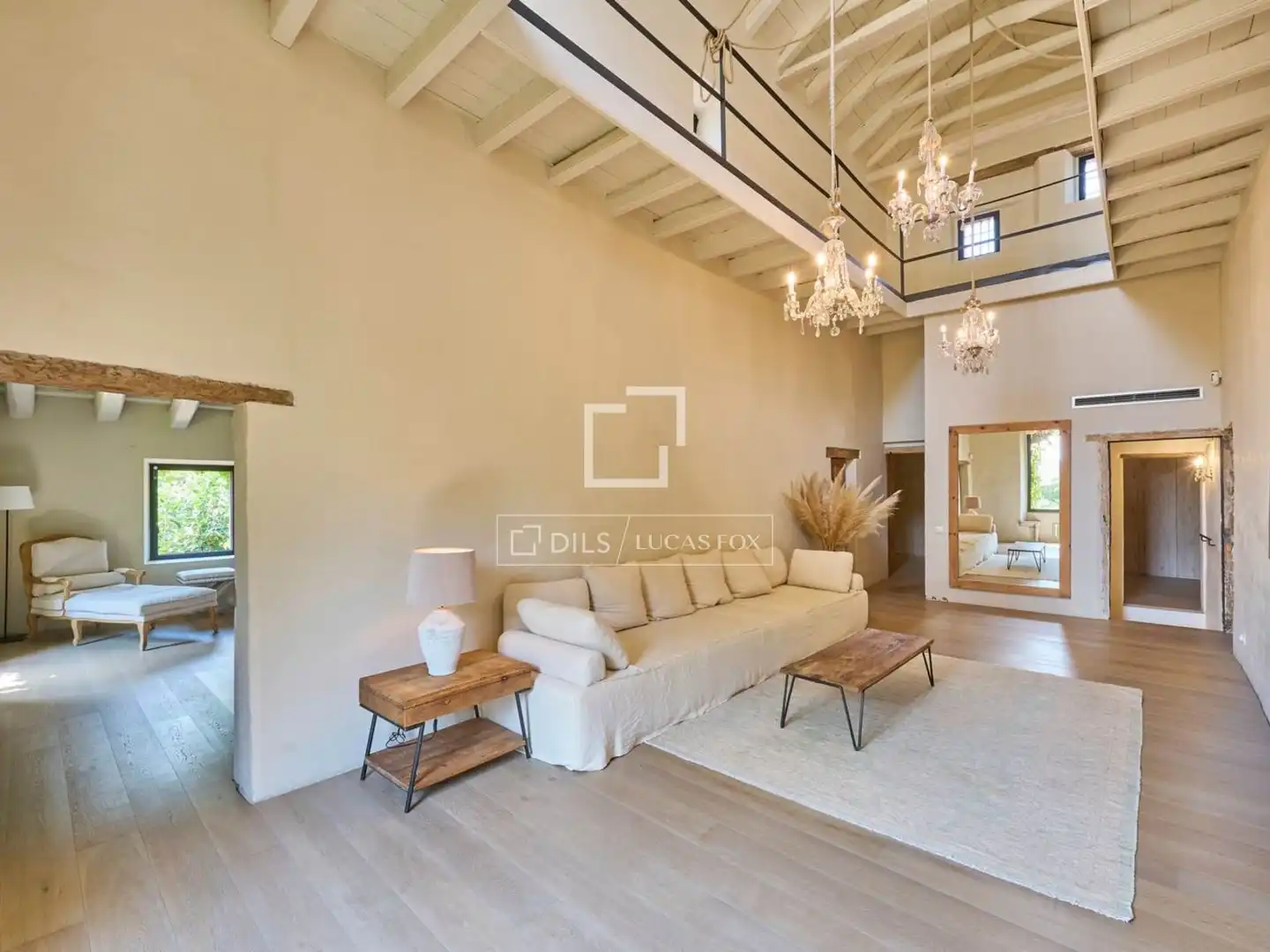 Sala d'estar de Casa o xalet en venda en Alella amb Aire condicionat, Calefacció i Jardí privat