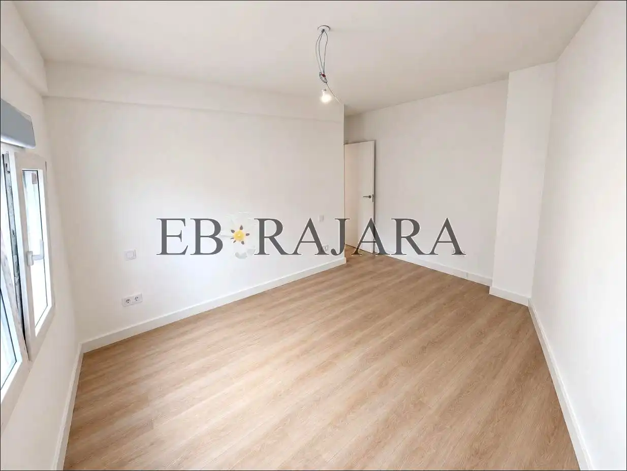 Habitación de Piso de alquiler en Tres Olivos - La Piedad