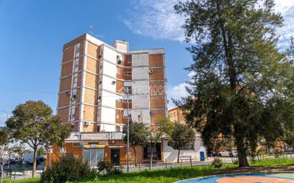 Vista exterior de Pis en venda en Linares amb Terrassa