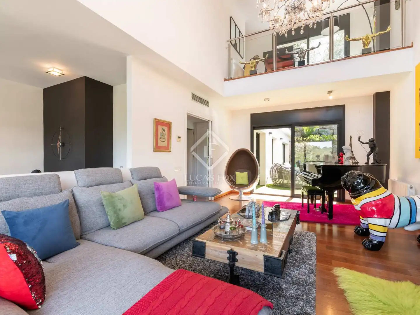 Sala de estar de Casa o chalet en venta en Sant Cugat del Vallès con Aire acondicionado, Calefacción y Jardín privado