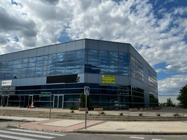 Nave industrial en Venta en Calle de Cabo de la Nao, 2 en La Poveda