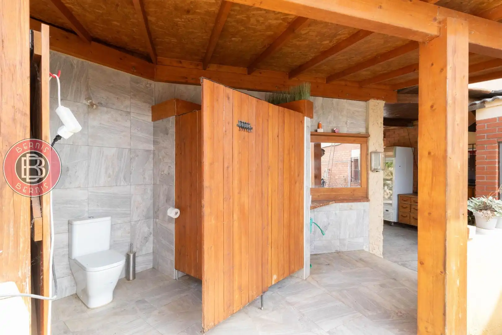 Bany de Finca rústica en venda en Els Hostalets de Pierola amb Calefacció, Jardí privat i Parquet