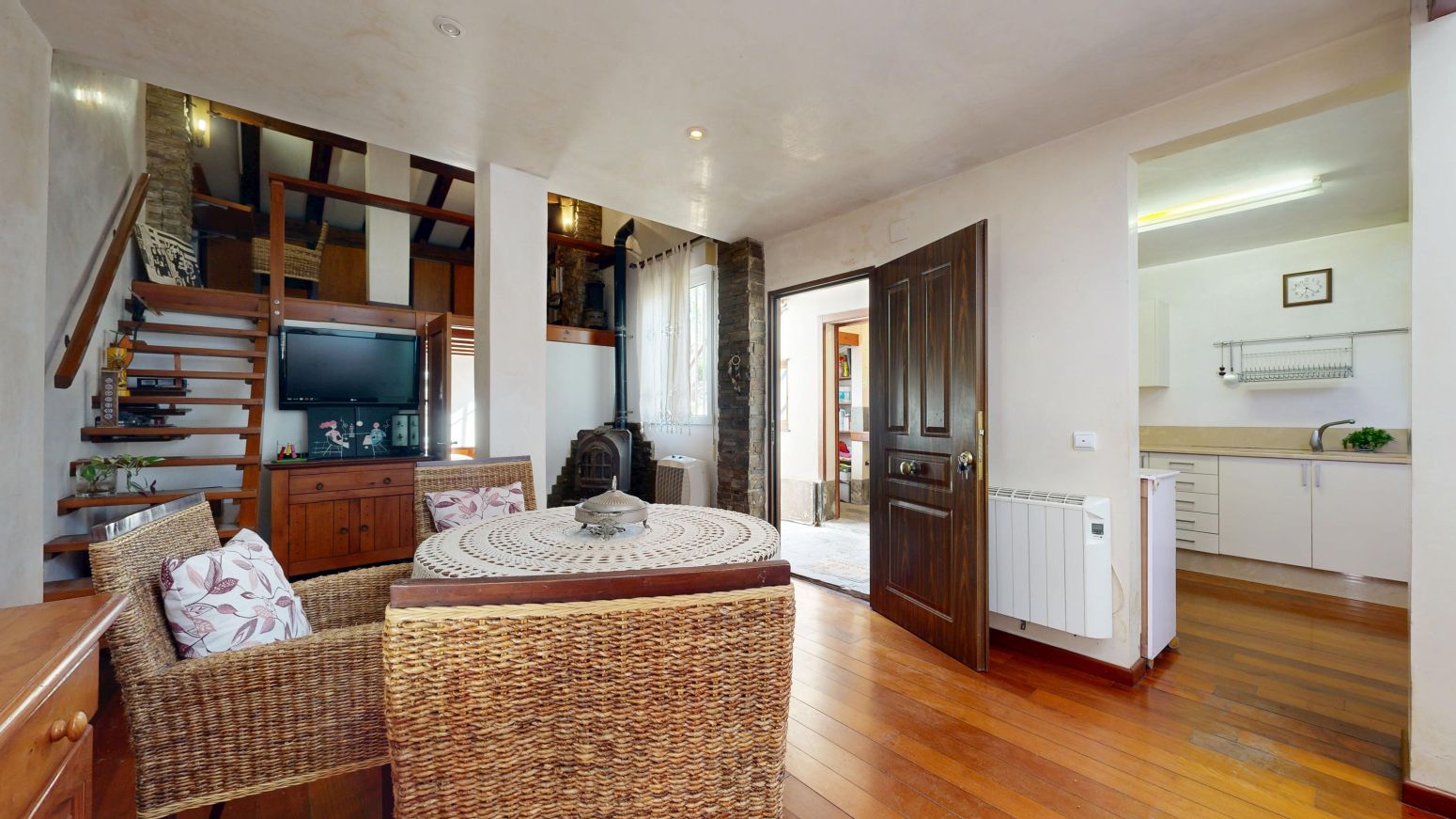 Sala d'estar de Casa o xalet en venda en Torrent amb Calefacció, Jardí privat i Parquet