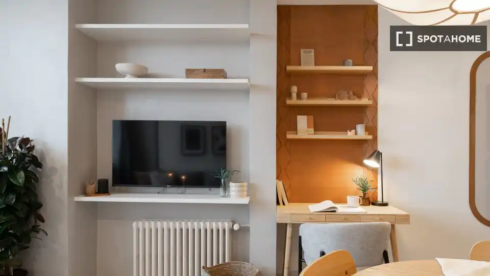 Sala d'estar de Apartament per a compartir en Madrid amb Aire condicionat, Terrassa i Moblat