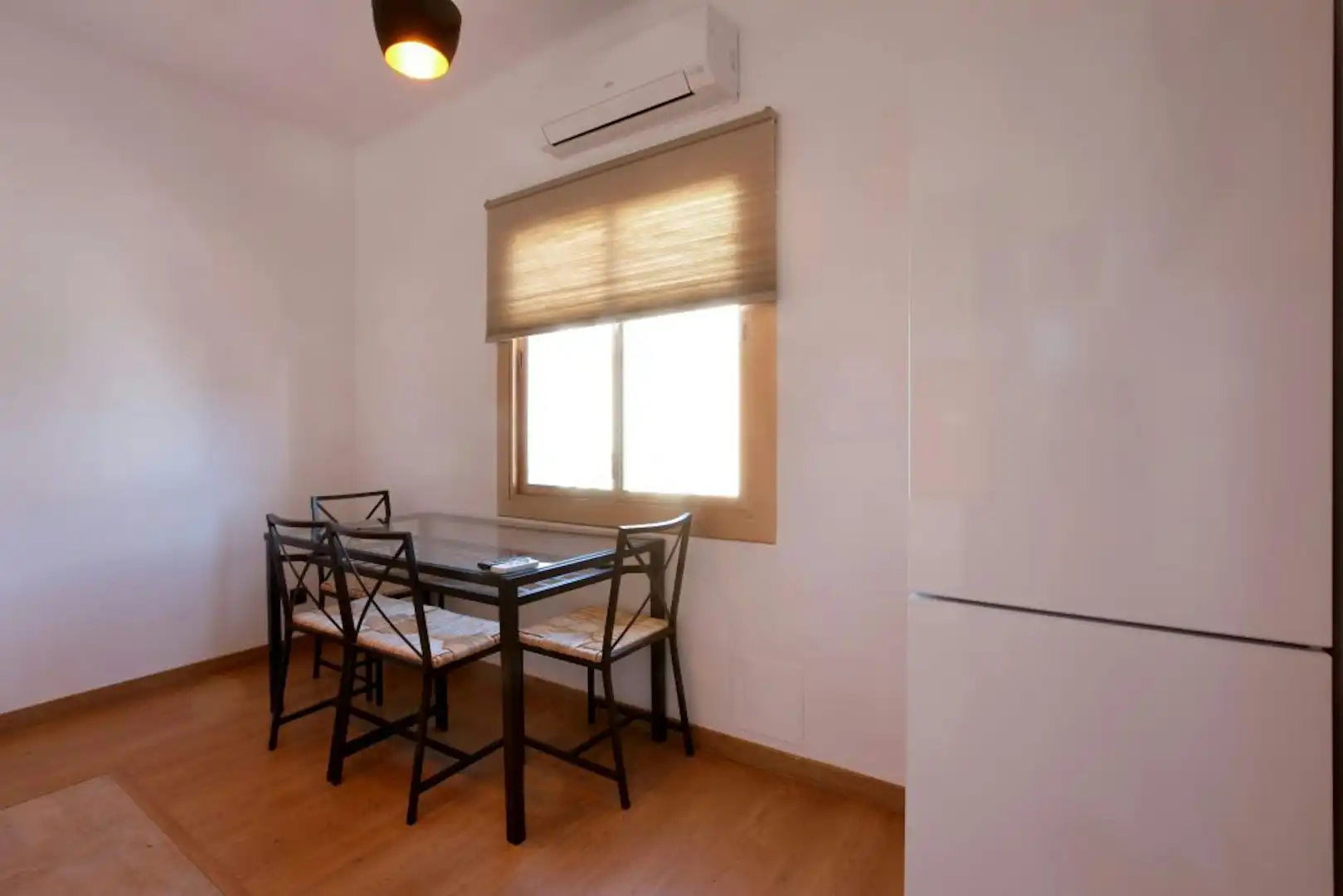Dining room of Flat for rent in Barcelona  with Air Conditioner, Heating and Furnished
