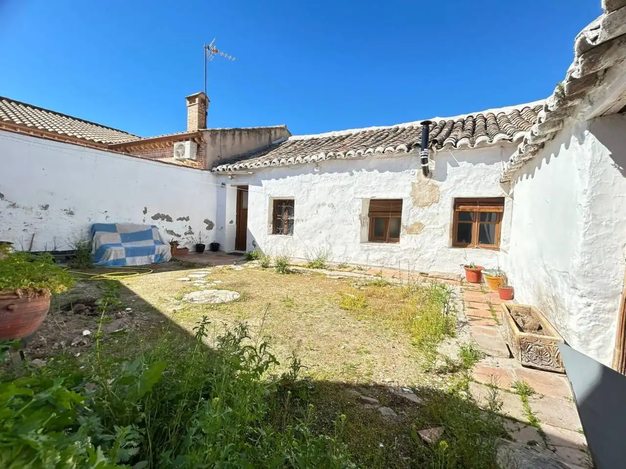 Exterior view of Houses for sale in Casasbuenas  with Private garden and Alarm