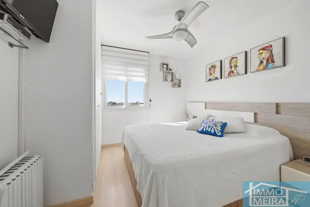 Habitación de Apartamento en venta en Roses con Aire acondicionado, Calefacción y Terraza