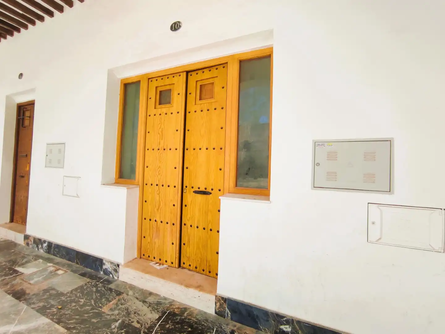 Business premises for sale in Berja