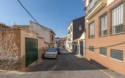 Vista exterior de Casa adosada en venda en La Zubia