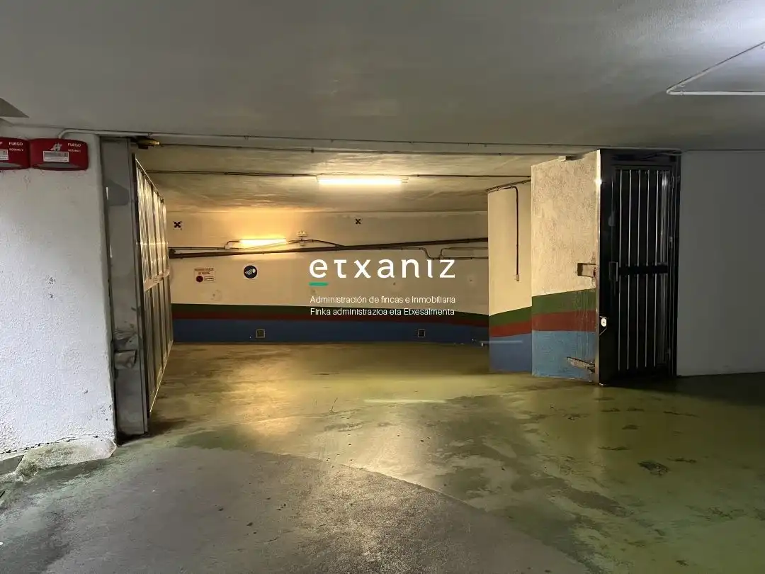 Parkplatz von Garage zum Verkauf in Donostia - San Sebastián 