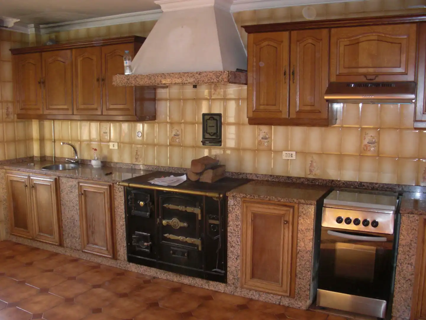 Cocina de Casa o chalet en venta en Vigo  con Jardín privado, Parquet y Terraza