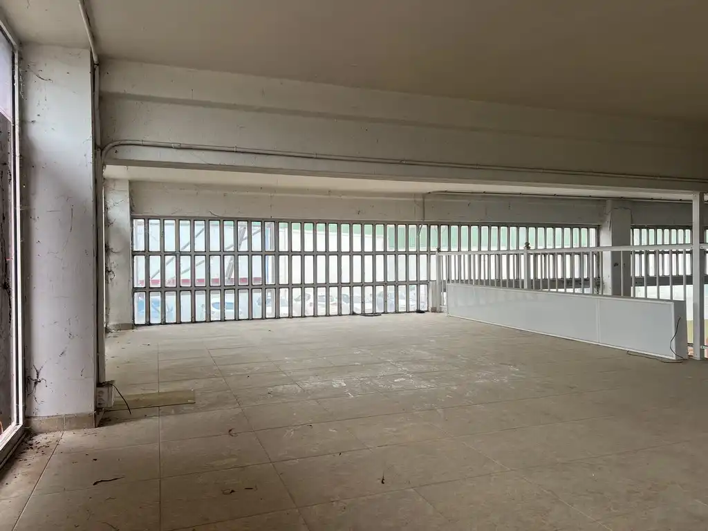 Industrial buildings for rent in Padrón