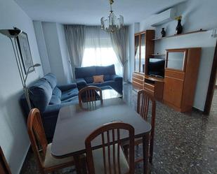 Sala d'estar de Pis de lloguer en  Jaén Capital amb Aire condicionat