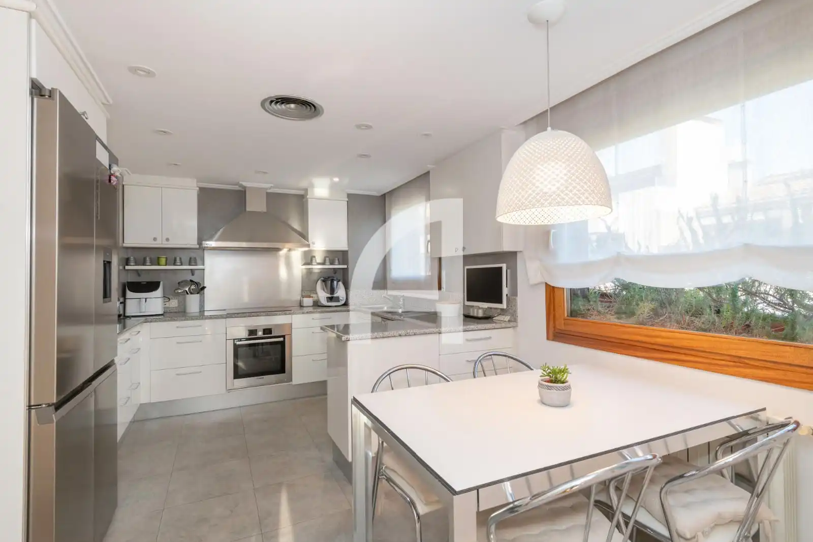 Kitchen of Duplexes for sale in Girona  with Air Conditioner